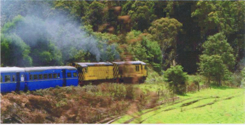 File:210529 1999 Dennis DVR booklet 4 spirit of Oatlands X10+X18 Colebrook to Rhyndaston photo Dennis Hewitt.jpg